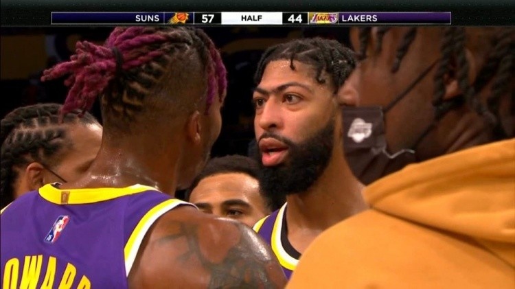 阿德巴约拳击希罗！热火内讧升级，NBA队友反目史再添新例