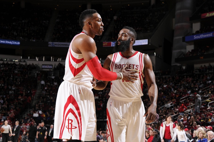 阿德巴约拳击希罗！热火内讧升级，NBA队友反目史再添新例