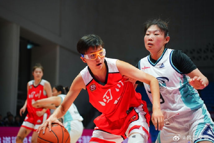 苏蓥滢27分四川六连胜 焦点战江苏78-72擒河南 苏蓥滢27分四川六连胜 焦点战江苏78-72擒河南