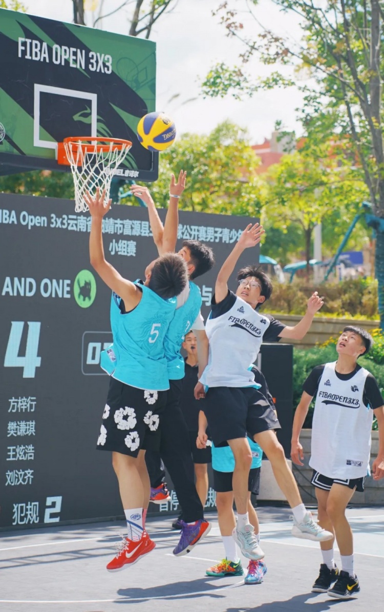 鑫潮商贸21-9碾压厚米夺FIBA Open 3x3富源站冠军 Nobody青年组1分险胜