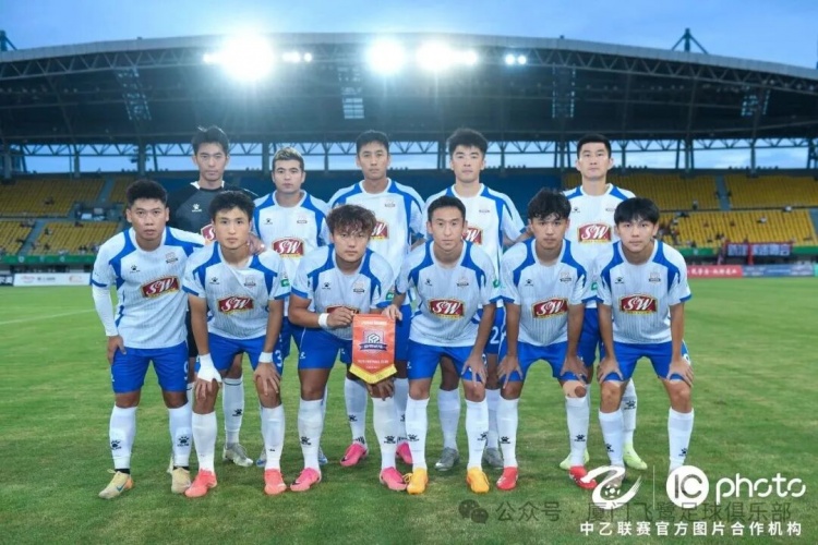 成都蓉城B队主场5-1逆转厦门飞鹭 崔巍进球难阻三连败 成都蓉城B队主场5-1逆转厦门飞鹭 崔巍进球难阻三连败