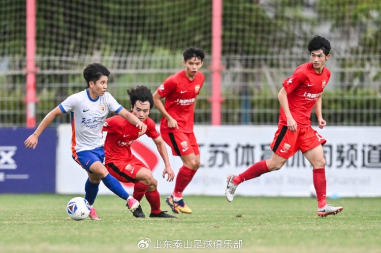半场三球定胜局 山东泰山B队3-1上海海港富盛经开提前锁定中乙争冠组