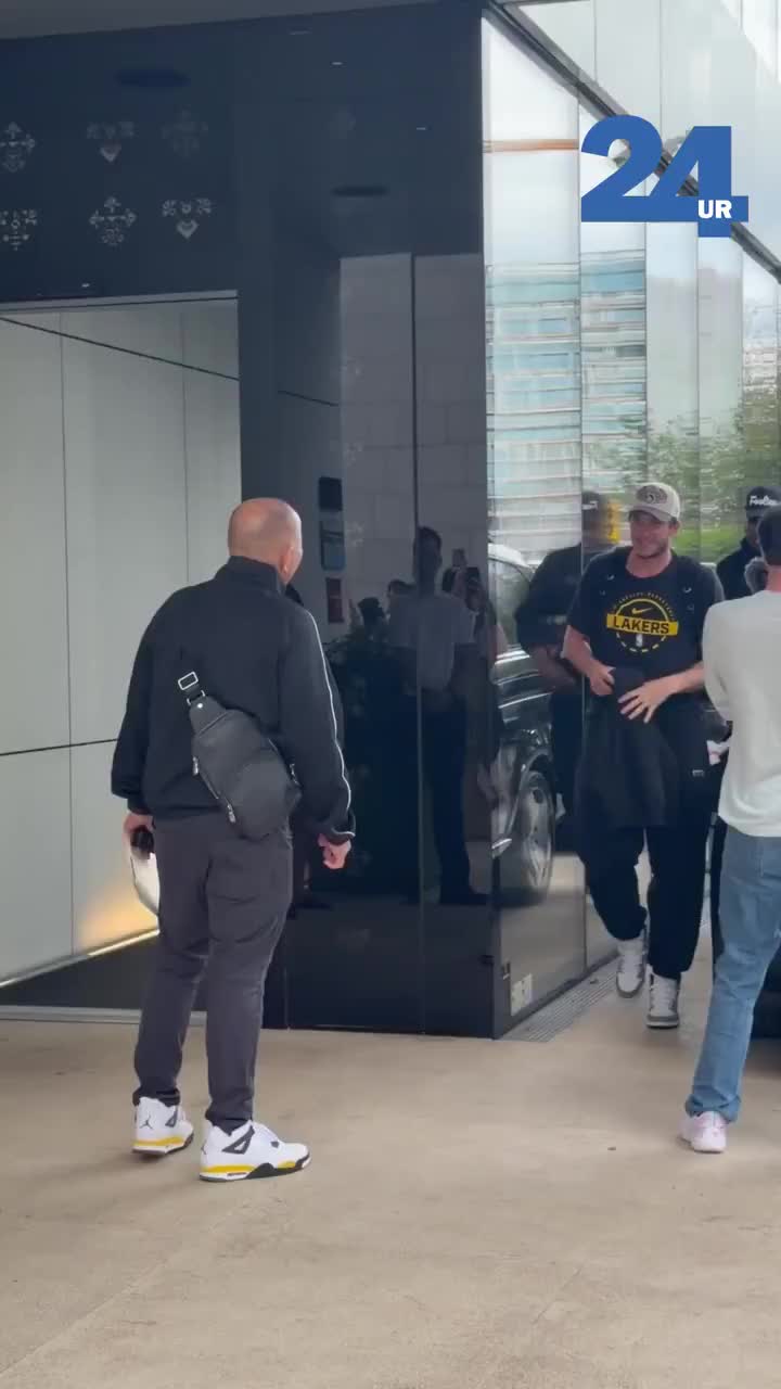 东契奇训练营开营 湖人球员抵达卢布尔雅那