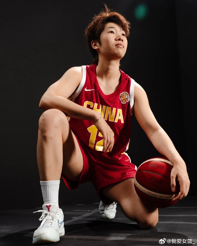 陈玉婕担任中国女篮队长 华科走出的校园篮球人才