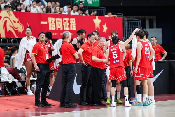 新华社:从加时险胜到20分大胜,中国女篮在历练中成长 新华社:从加时险胜到20分大胜,中国女篮在历练中成长