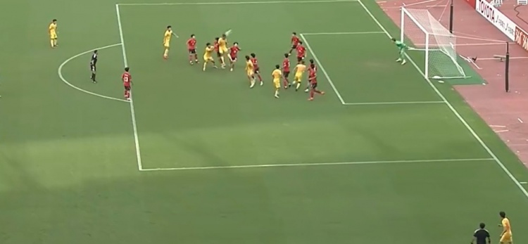 无缘亚运决赛！U23国足1-2韩国U23 王钰栋破门毛伟杰献助攻+伤退